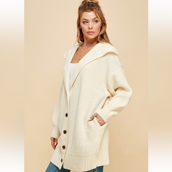 Beautiful… Ivory Long Cardi - Picture 4 of 6